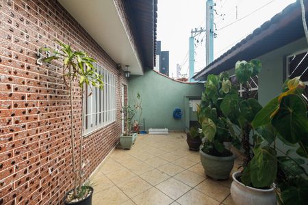 Casa à venda com 380m², 3 quartos e 1 vagaQuintal de Entrada