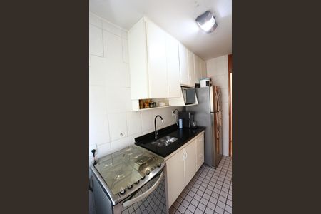 Apartamento à venda com 67m², 2 quartos e 2 vagas Apartamento à venda com 67m², 2 quartos e 2 vagasCozinha