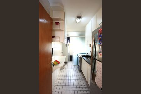 Apartamento à venda com 67m², 2 quartos e 2 vagas Apartamento à venda com 67m², 2 quartos e 2 vagasCozinha