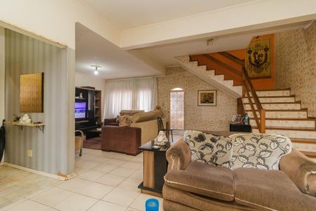 Sala de casa à venda com 3 quartos, 132m² em Guarujá, Porto Alegre