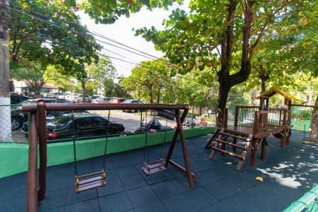 Apartamento para alugar com 64m², 2 quartos e 1 vagaÁrea comum