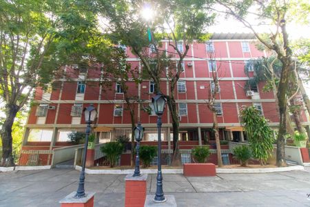 Apartamento para alugar com 64m², 2 quartos e 1 vagaFachada