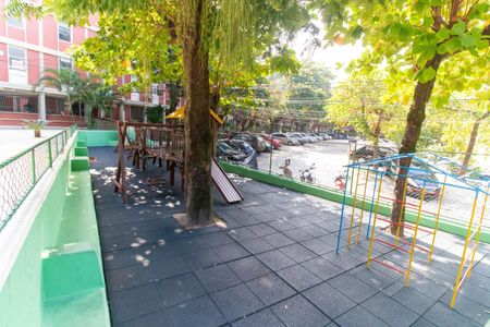 Apartamento para alugar com 64m², 2 quartos e 1 vagaÁrea comum