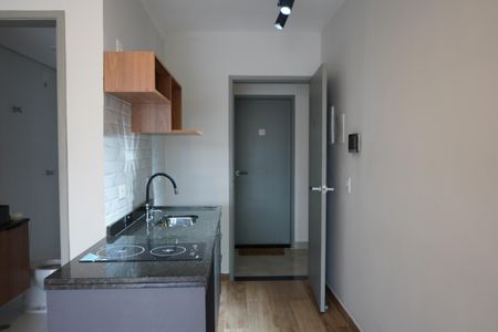 Studio de kitnet/studio para alugar com 1 quarto, 27m² em Vila Invernada, São Paulo