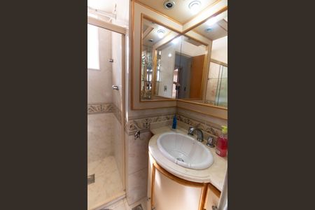 Apartamento à venda com 110m², 3 quartos e 1 vagaBanheiro Social