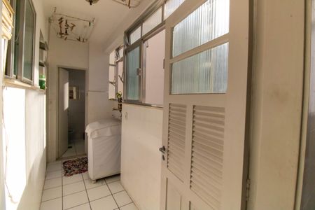 Apartamento à venda com 110m², 3 quartos e 1 vagaÁrea de Serviço