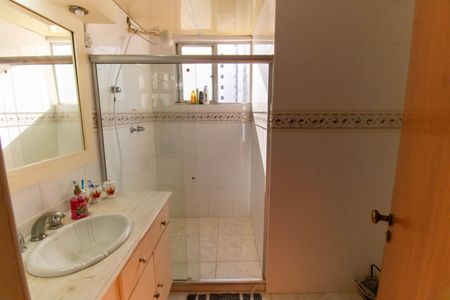 Apartamento à venda com 110m², 3 quartos e 1 vagaBanheiro da Suíte