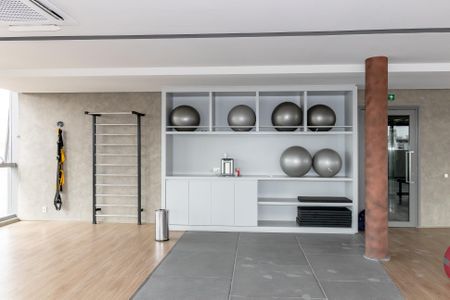 Studio para alugar com 29m², 1 quarto e sem vaga Studio para alugar com 29m², 1 quarto e sem vagaÁrea comum - Academia