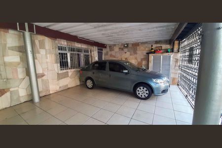 Casa à venda com 250m², 3 quartos e 4 vagas Casa à venda com 250m², 3 quartos e 4 vagasGaragem