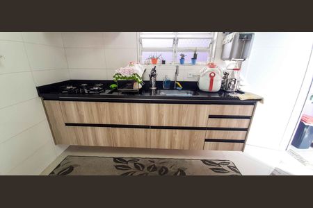 Casa à venda com 250m², 3 quartos e 4 vagas Casa à venda com 250m², 3 quartos e 4 vagasCozinha