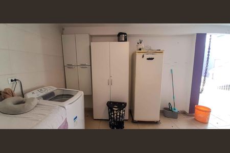 Casa à venda com 250m², 3 quartos e 4 vagas Casa à venda com 250m², 3 quartos e 4 vagasÁrea de Serviço