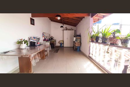 Casa à venda com 250m², 3 quartos e 4 vagas Casa à venda com 250m², 3 quartos e 4 vagasEspaço Gourmet