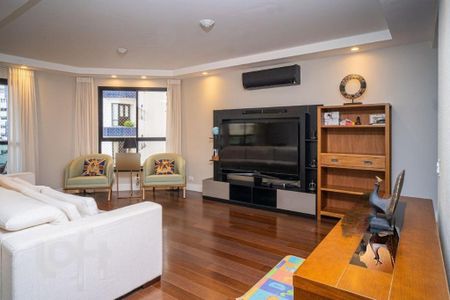 Apartamento à venda com 4 quartos, 220m² em Moema, São Paulo