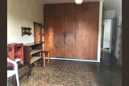 Casa à venda com 4 quartos, 237m² em Jardim Aeroporto, São Paulo