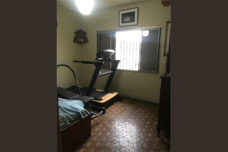 Casa à venda com 4 quartos, 237m² em Jardim Aeroporto, São Paulo