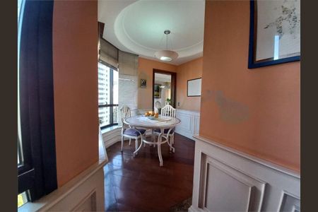 Apartamento à venda com 3 quartos, 185m² em Aclimação, São Paulo