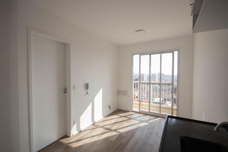 Sala/Cozinha de apartamento à venda com 1 quarto, 30m² em Parque Vitoria, São Paulo