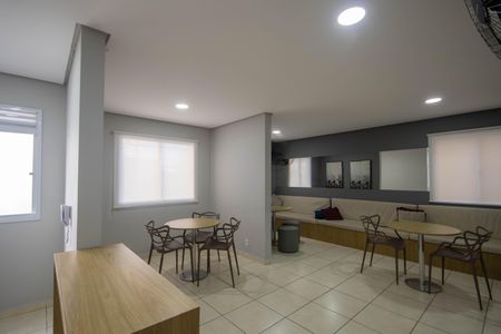 Apartamento à venda com 30m², 1 quarto e sem vaga Apartamento à venda com 30m², 1 quarto e sem vagaÁrea comum - Salão de festas