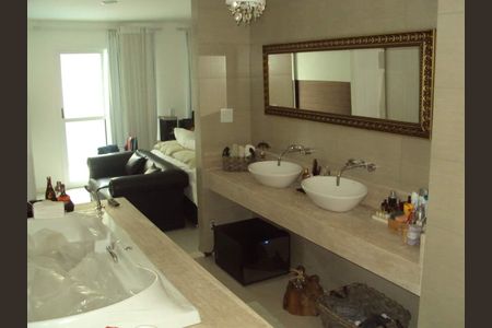 Casa à venda com 5 quartos, 300m² em Recreio dos Bandeirantes, Rio de Janeiro