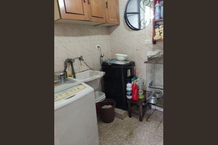 Casa à venda com 100m², 3 quartos e 2 vagas