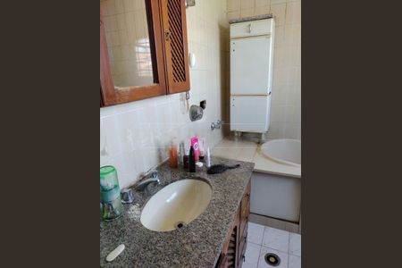 Casa à venda com 100m², 3 quartos e 2 vagas