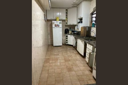 Casa à venda com 100m², 3 quartos e 2 vagas