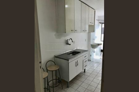 Apartamento à venda com 2 quartos, 51m² em Paruqe alves de lima, São Paulo