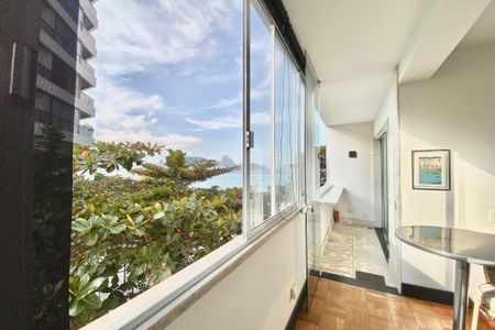 Apartamento à venda com 129m², 2 quartos e sem vagaVista da sala