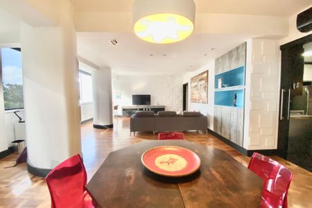 Apartamento à venda com 129m², 2 quartos e sem vagaSala