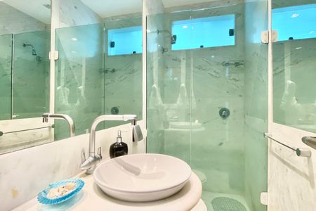 Apartamento à venda com 129m², 2 quartos e sem vagaBanheiro social