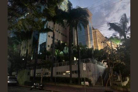 Apartamento à venda com 2 quartos, 65m² em Lourdes, Belo Horizonte