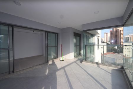 Apartamento à venda com 118m², 3 quartos e 2 vagasVaranda