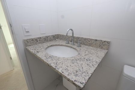 Apartamento à venda com 118m², 3 quartos e 2 vagasBanheiro Social