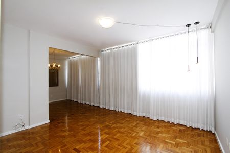 Apartamento à venda com 123m², 3 quartos e 2 vagasSala