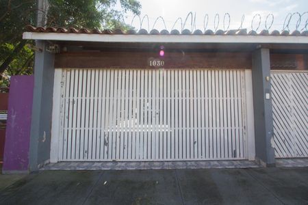 Fachada de casa à venda com 3 quartos, 481m² em Vila Cordeiro, São Paulo