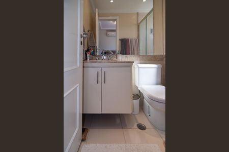 Apartamento à venda com 139m², 3 quartos e 2 vagasBanheiro/Suite 1