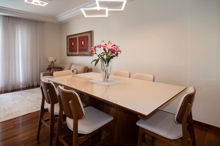 Apartamento à venda com 139m², 3 quartos e 2 vagasSala