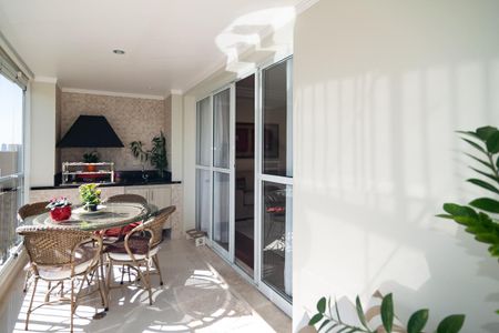 Apartamento à venda com 139m², 3 quartos e 2 vagasSacada/Sala