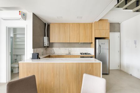 Apartamento para alugar com 74m², 1 quarto e 1 vaga