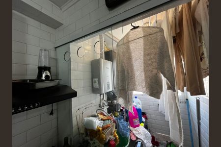 Apartamento à venda com 69m², 3 quartos e 1 vagaÁrea de Serviço