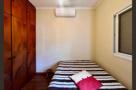 Casa de condomínio à venda com 193m², 4 quartos e 4 vagasQuarto 2