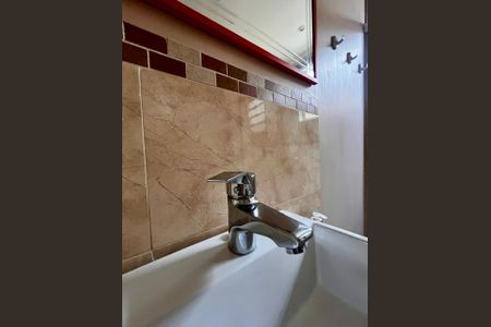 Casa de condomínio à venda com 193m², 4 quartos e 4 vagasBanheiro