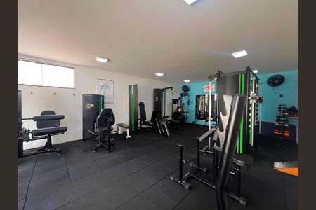 Casa de condomínio à venda com 193m², 4 quartos e 4 vagasÁrea comum - Academia