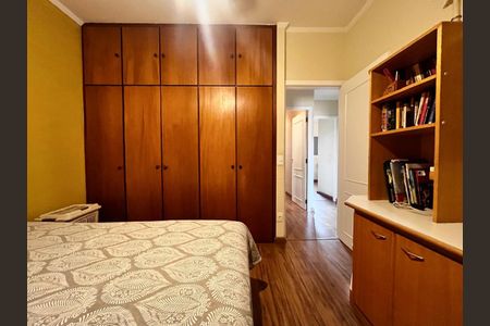 Casa de condomínio à venda com 193m², 4 quartos e 4 vagasQuarto 1