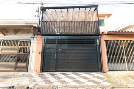Casa à venda com 162m², 3 quartos e 1 vagaFachada