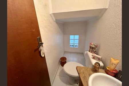 Casa à venda com 181m², 3 quartos e 2 vagasLavabo 1