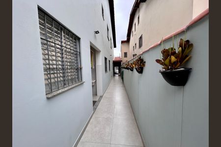 Casa à venda com 181m², 3 quartos e 2 vagasCorredor