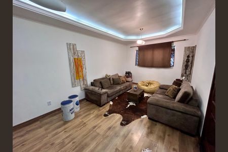 Sala de casa à venda com 3 quartos, 181m² em Jardim Santa Clara, Guarulhos