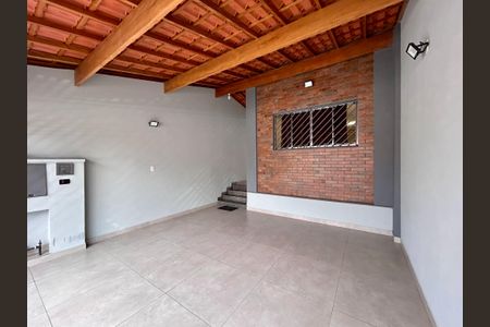 Casa à venda com 181m², 3 quartos e 2 vagasGaragem