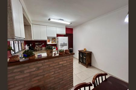 Casa à venda com 181m², 3 quartos e 2 vagasCozinha